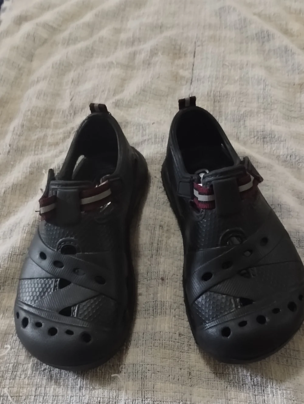 The Children's Place Black Slip-On Water Sandals with Maroon Accent